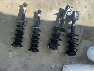 26 Outback Touring struts