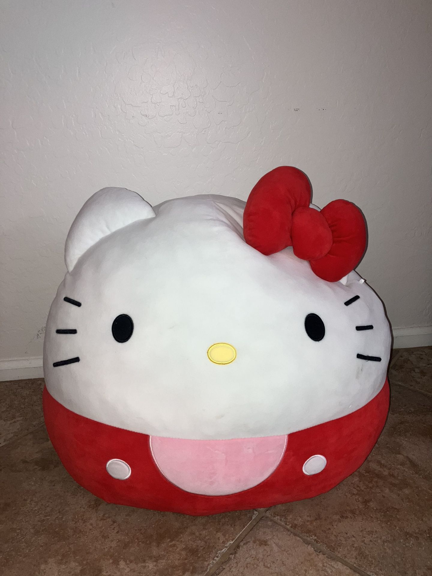 Sanrio Hello Kitty Jumbo Squishmallow 