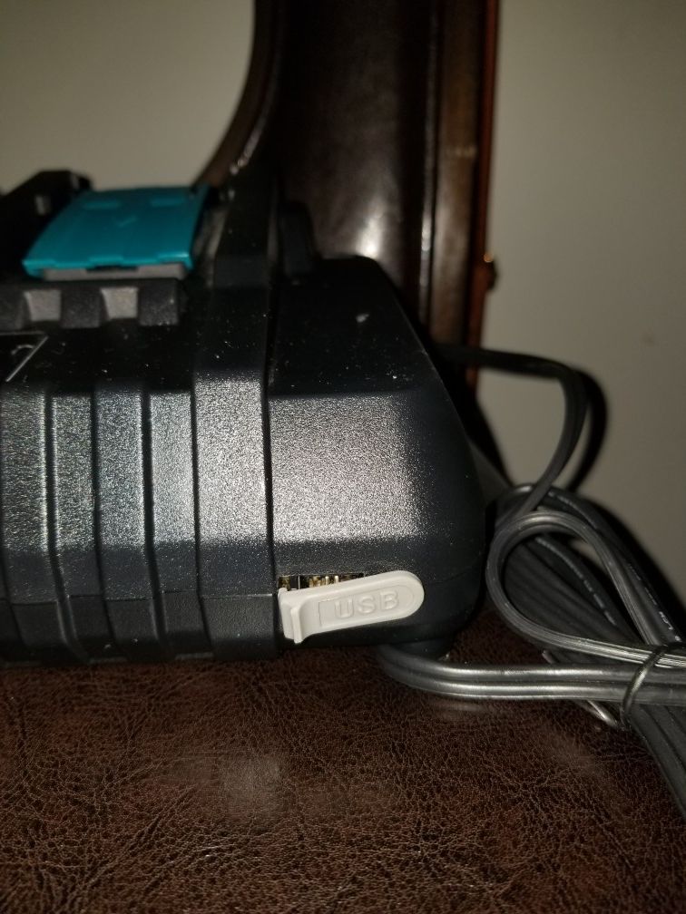 Brand New Makita 2 battery charger 18 volts
