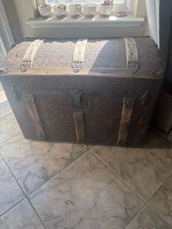 Antique Dome Top Steamer Trunk