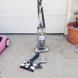 Shark Vacuum With Attachments 
