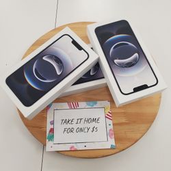 BLACK FRIDAY DEALS - 📱 iPhone 16e (Brand New) – Now Only $549 or $1 Down! 