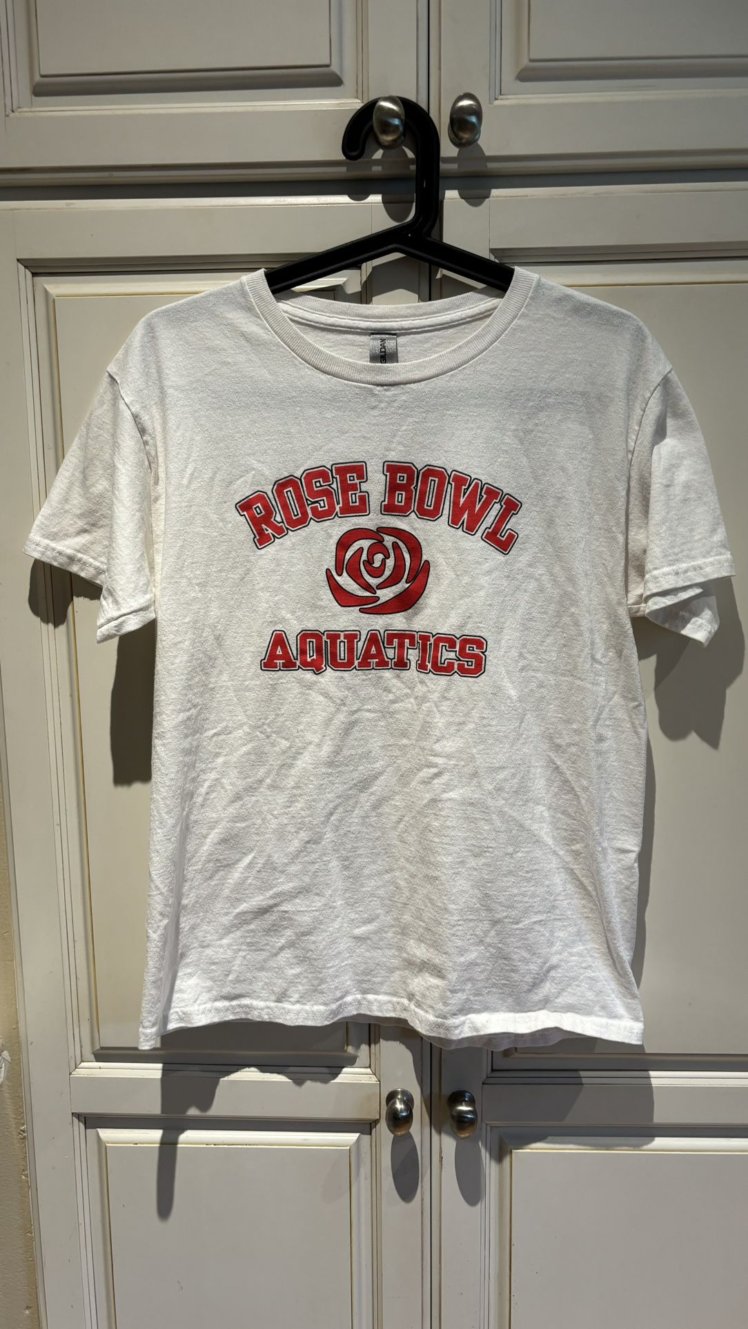 Rose Bowl Aquatics White T-Shirt Gildan Size L