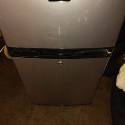 Emerson Mini Refrigerator