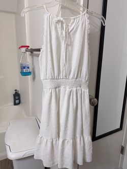 Womens white dress M