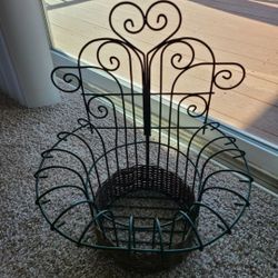 Decorative Plant Holder - Wall-Mountable