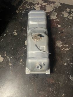 C10 fuel tank
