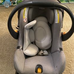 Chicco KeyFit 35 Car Seat & 2 Bases