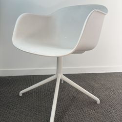 muuto fiber swivel armchair