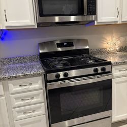 GE Stove And Microwave 