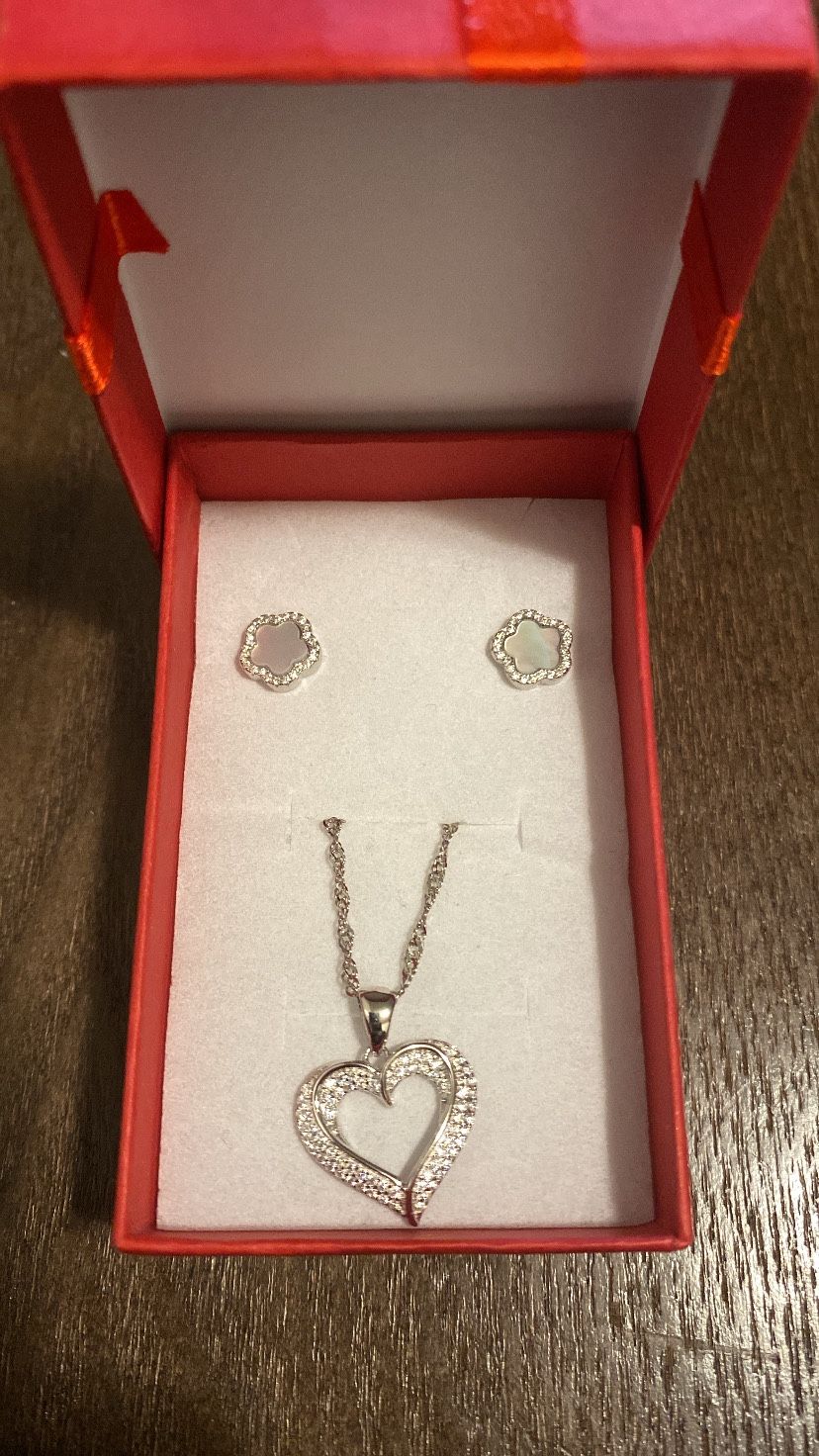 Vvs1 D Color Lab Diamond Heart Chain And Earrings Set