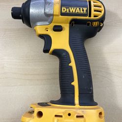 Dewalt DC825 18v 1/4 Inch impact Driver 