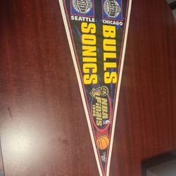 VTG Chicago Bulls Vs Seattle Sonics 1996 NBA Finals Pennant Wincraft Sports 30”