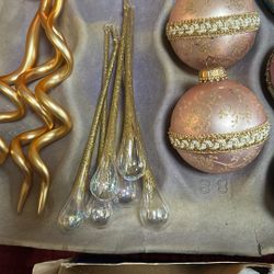 Pick And Choose Ornaments Lots Of Glass Pretty Look!!