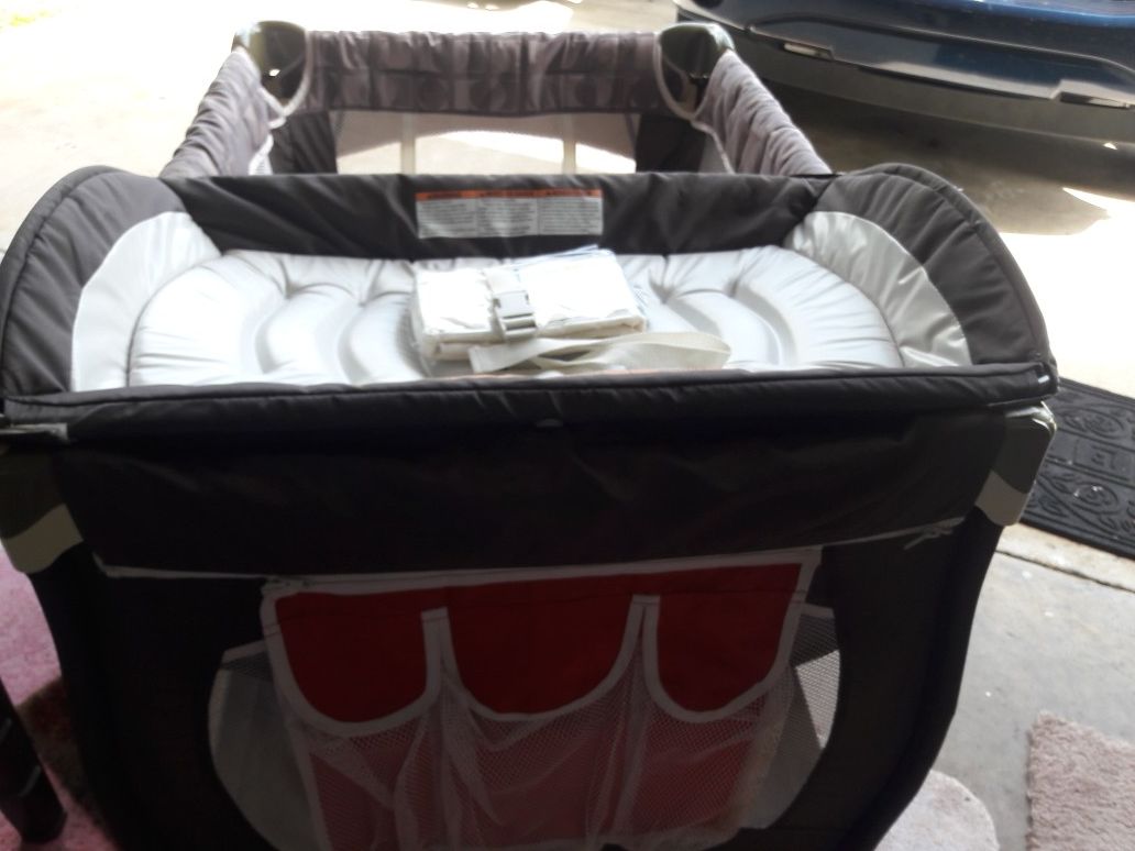Chicco LX Pack n Play for Sale in Alafaya, FL OfferUp