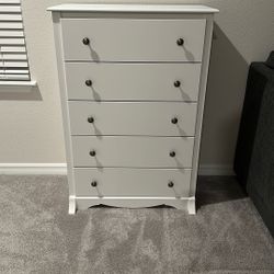 White 5 Drawer Tall Dresser 