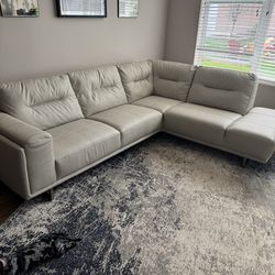 Modern Light Beige L-Shaped Sectional Sofa with Chaise