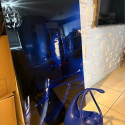 Luxury Blue Modern Decor Set – Abstract Woman Sculpture + Acrylic Wall Art