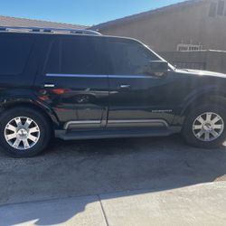2004 Lincoln Navigator