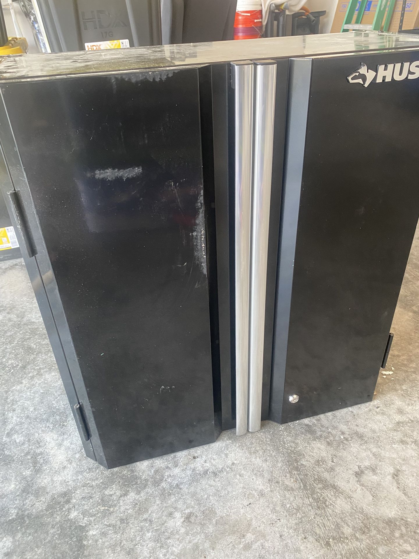 Steel Wall Mounted Garage Cabinet