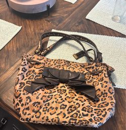Leopard purse