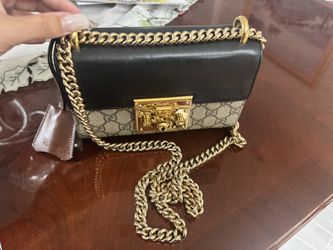 Gucci Padlock GG Supreme Small Shoulder Bag