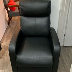 Black Recliner Chairs