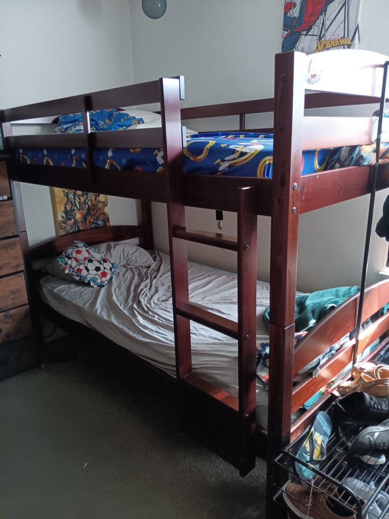Bunk Beds Twin Over Twin