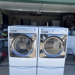 Set Kenmore Washer & Electric Dryer 