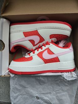 Nike Air Force 1 Low Valentine's Day 2023 | Kids' Size 6Y| New in Box
