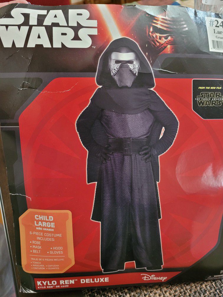 Star Wars Kylo Ren deluxe costume child size  Large