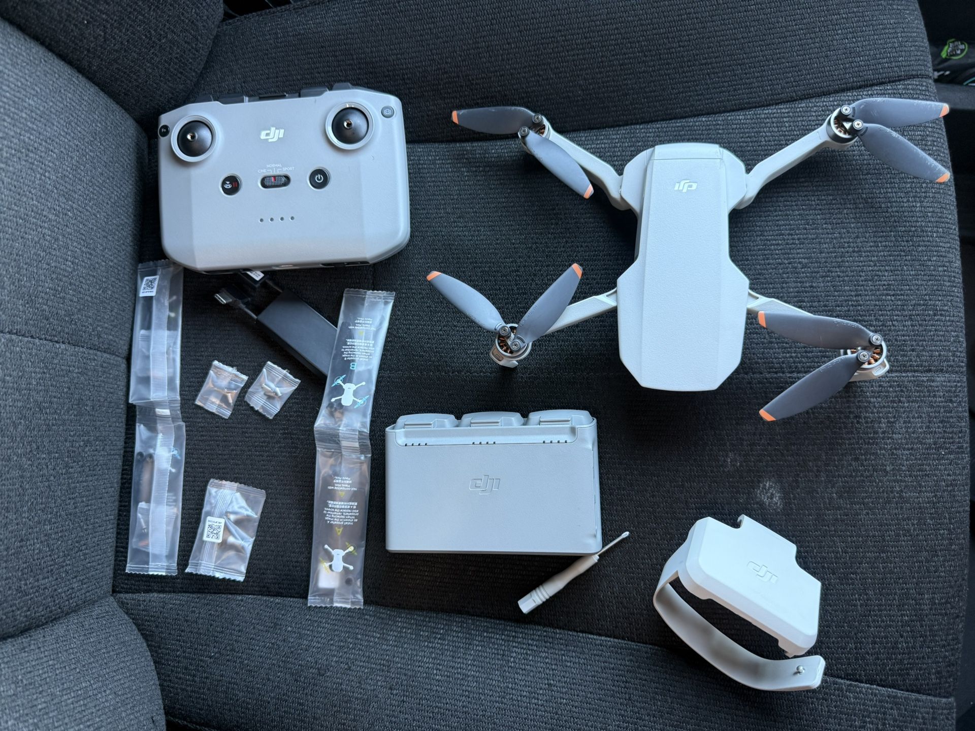 DJI Mini 2 Fly More Combo