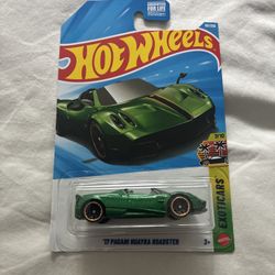 Pagani Huayra Roadster Hot Wheels 