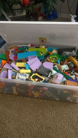 LEGOS LEGOS LEGOS