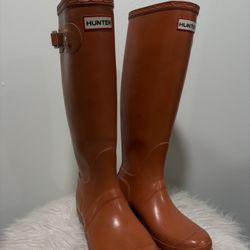 HUNTER RAIN BOOTS