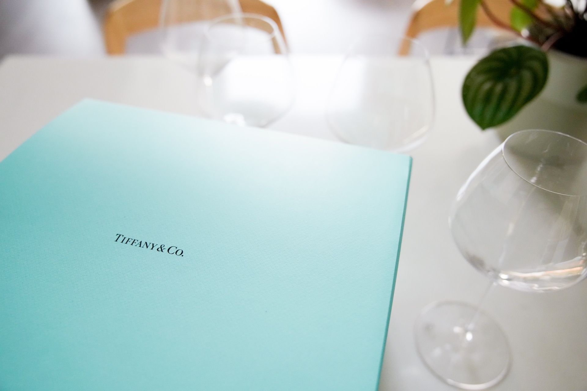 New Tiffany’s Pinot Noir Crystal Wine Glasses