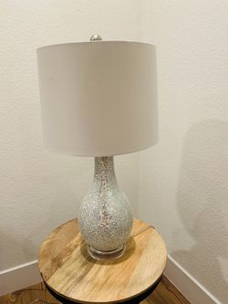 Decorative table lamp