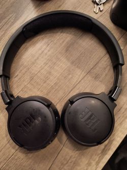 JBL On-Ear Wireless Headphones Black