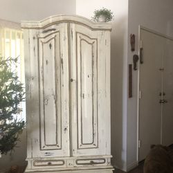 Armoire/entertainment Cabinet 