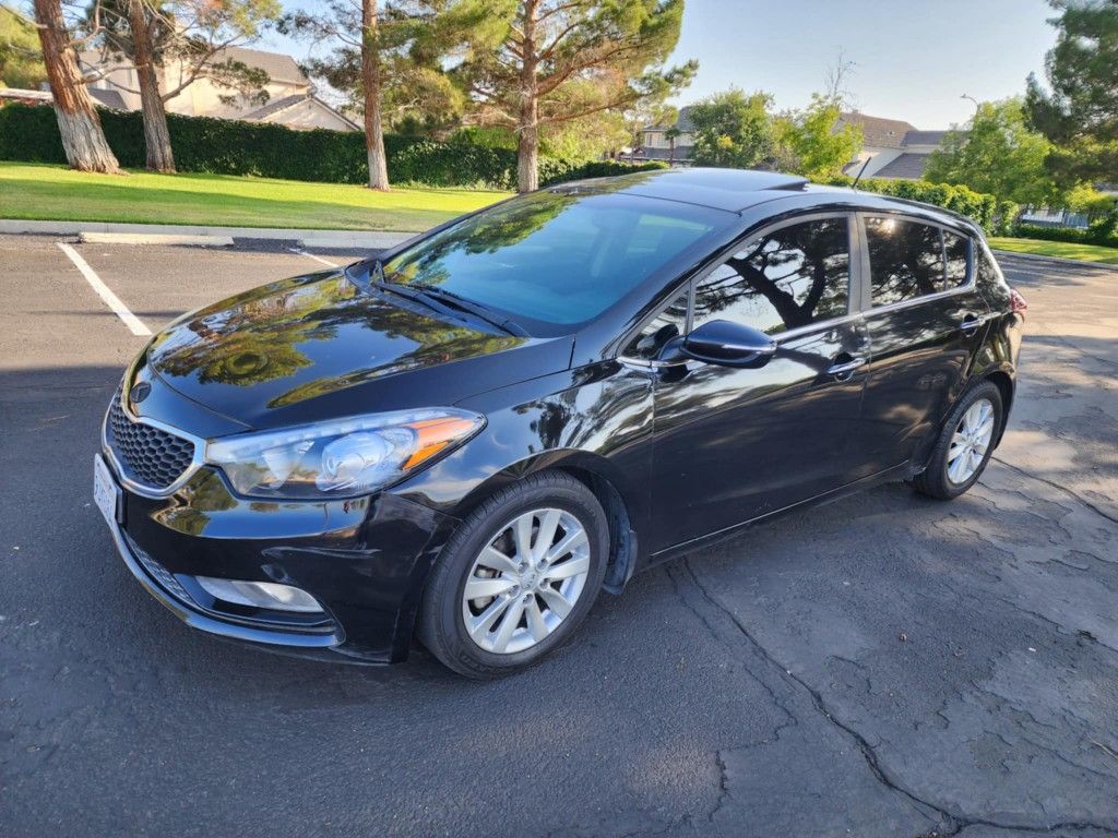 2015 KIA FORTE AUTOMATIC HATCHBACK