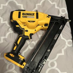 Dewalt Nail Gun 