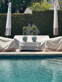 Sunbrella 9’ umbrellas