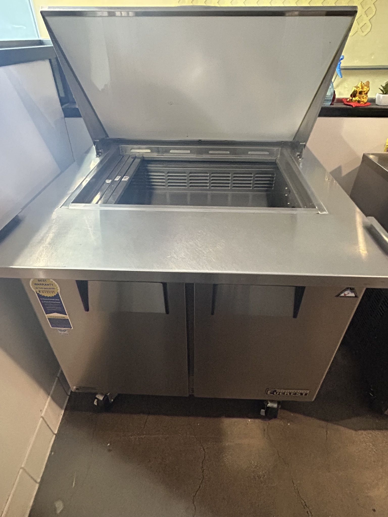 Everest Sandwich Prep Refrigerator 