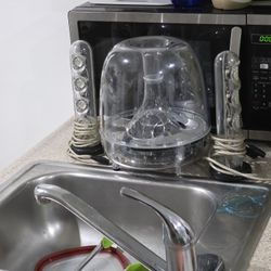 Harman Kardon SoundSticks III Multimedia Sound System - Sounds 