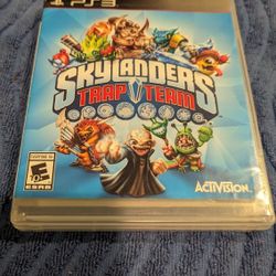 SKYLANDERS Trap TEAM For P.S 3 MAKE OFFER