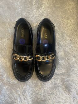 Guess Women’s 1.5 Inch Platform Heel