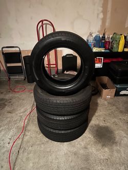 Set of 4 Used All-Season Tires 225/65/17
