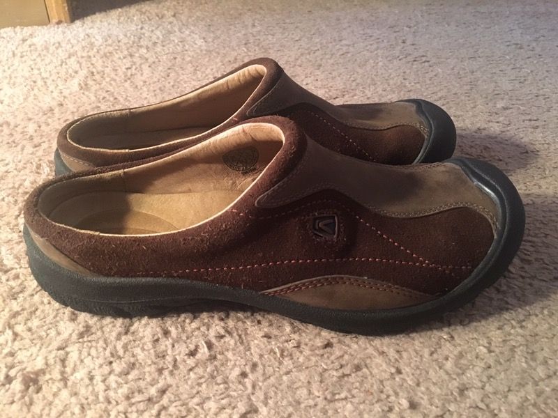 Keen women's clogs size 7.5