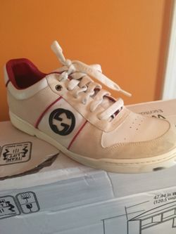 Cream and white Gucci low to shoes
