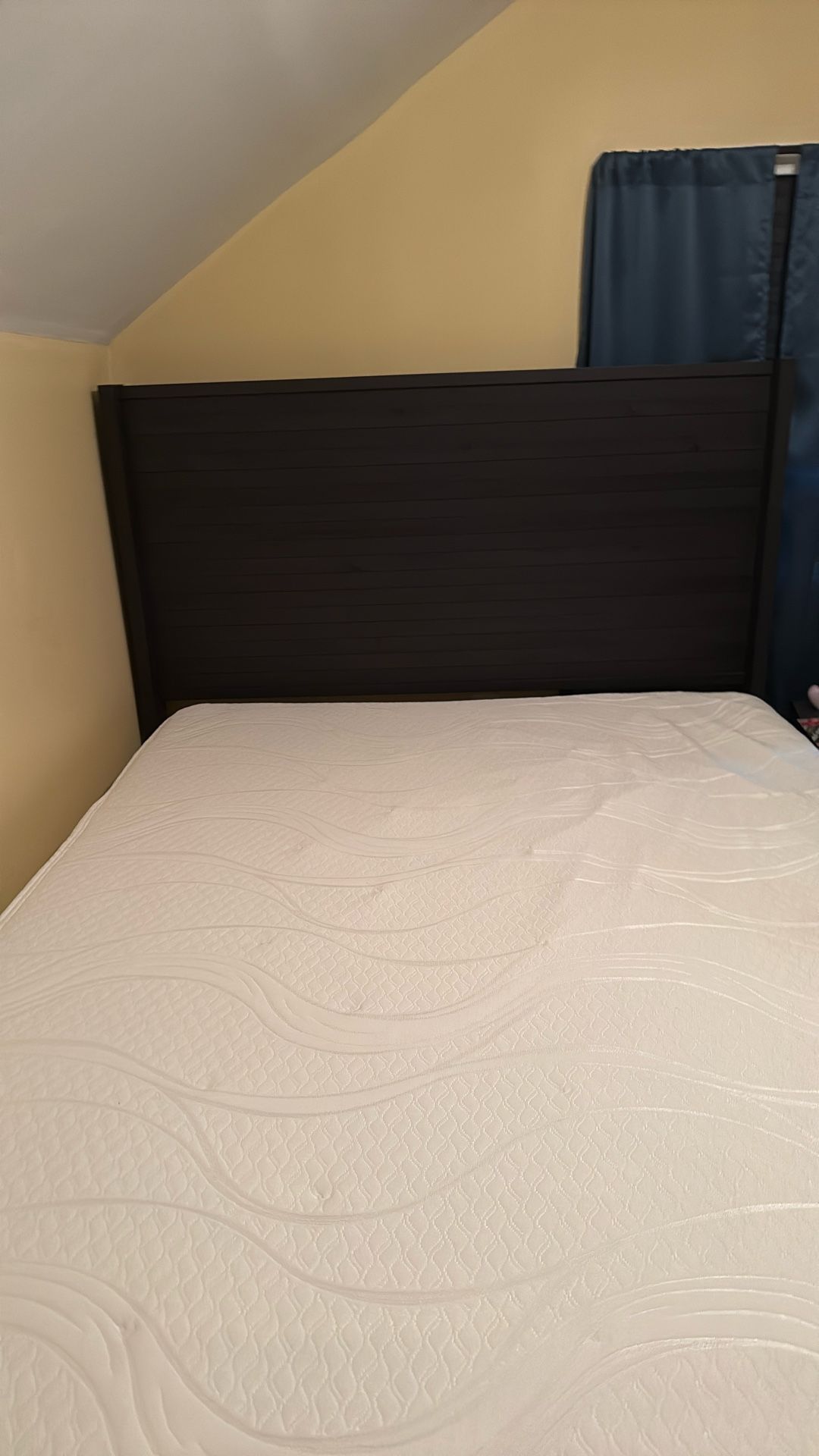 Queen Size Bed Frame With Queen Size Memory Foam Mattress 60in by 80in Mattress Is Made By Blue Bell Model 30016-1050